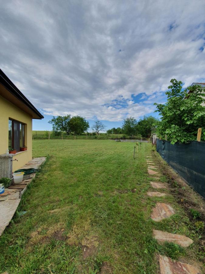 Malavi Guest House Krasen! Comfort&Clean! Exterior photo