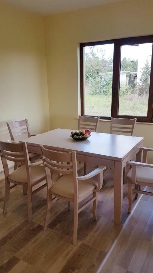 Malavi Guest House Krasen! Comfort&Clean! Exterior photo